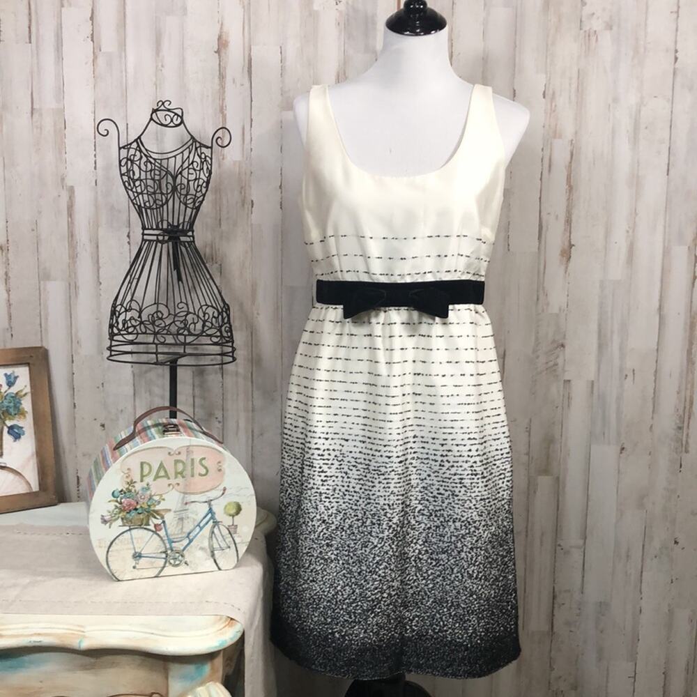 Beautiful Kate Spade Dress Ivory and Black Size 8